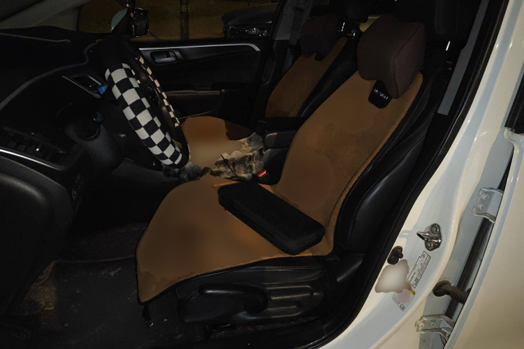 本田 杰德 2014款 1.8L 自动舒适精英版 5座中控内饰19