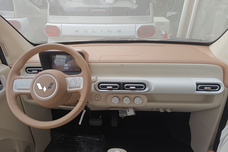 五菱汽车 宏光MINIEV 2024款 第三代 215km 青春版中控内饰12