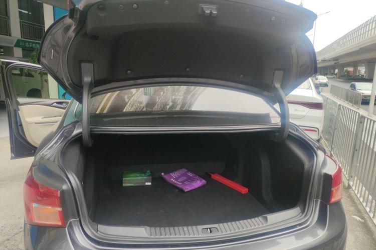 别克 威朗 2015款 三厢 15S 自动领先型局部细节23