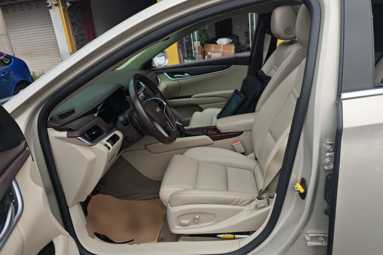 凯迪拉克XTS 2017款 28T 技术型中控内饰19