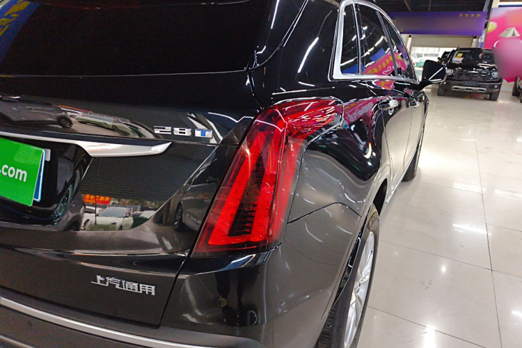 凯迪拉克XT5 2022款 2.0T 两驱豪华型车身外观6001