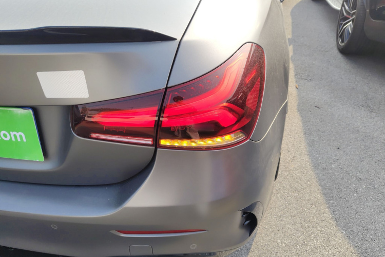 奔驰A级AMG 2021款 AMG A 35 L 4MATIC 炽夜特别版车身外观6006