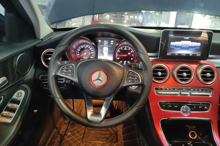 奔驰C级(进口) 2018款 C 200 旅行轿车局部细节13