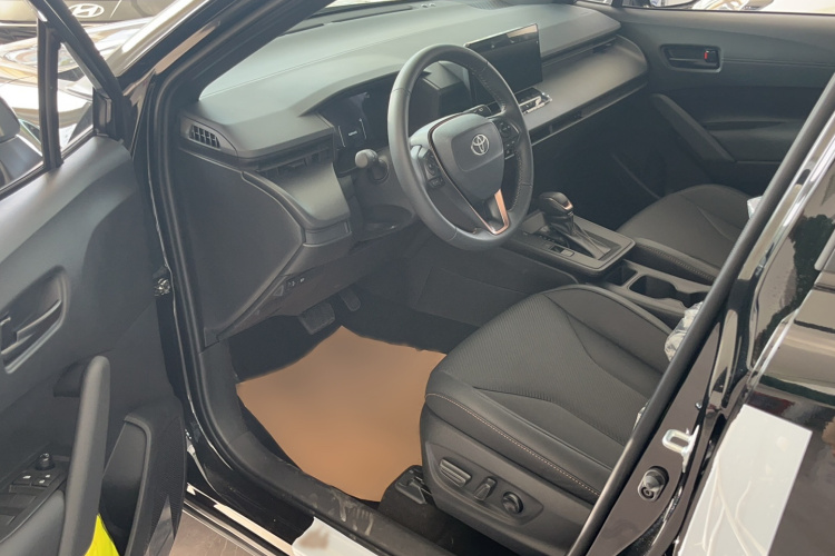 丰田 锋兰达 2026款 2.0L CVT舒适版中控内饰7002