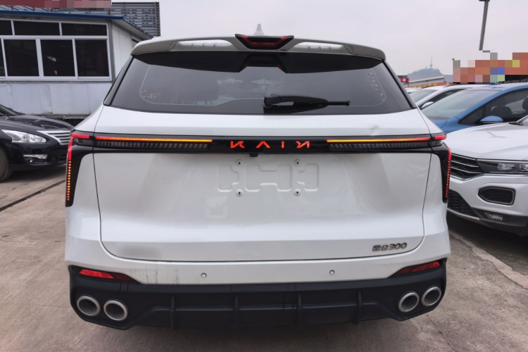 凯翼昆仑 2023款 昆仑 300 天际版车身外观6