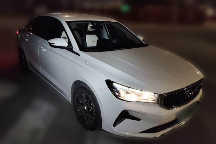 吉利汽车 帝豪 2023款 第4代冠军版 1.5L CVT豪华型车身外观3