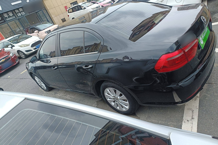 大众 朗逸 2013款 改款经典 1.6L 自动舒适版车身外观6006