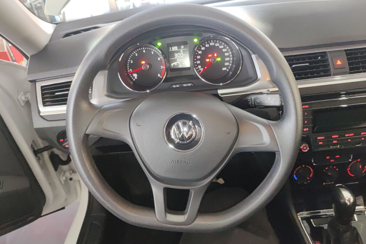 大众 2019款 改款 宝来·传奇 1.5L 自动时尚型 国VI中控内饰13