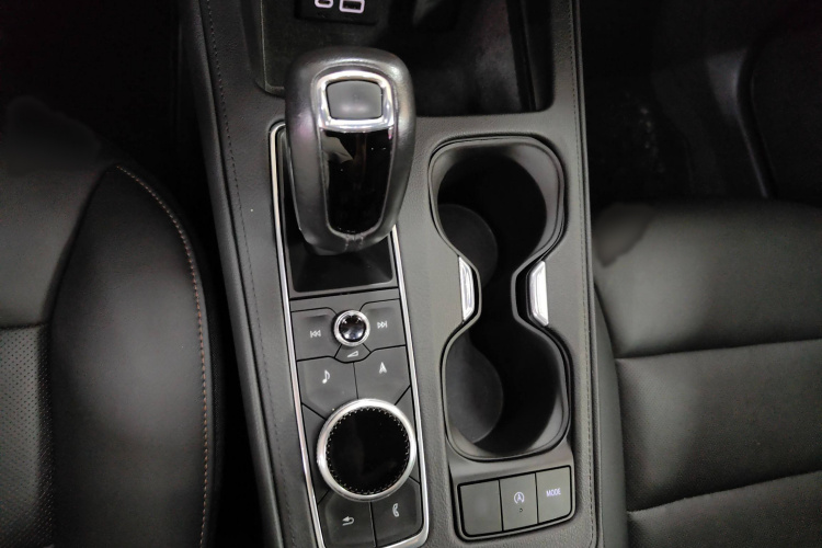 凯迪拉克XT4 2018款 28T 四驱铂金运动版局部细节9001