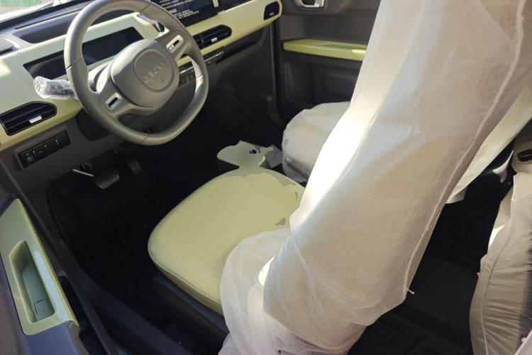 吉利银河 2024款 熊猫mini 200km 耐力熊中控内饰21