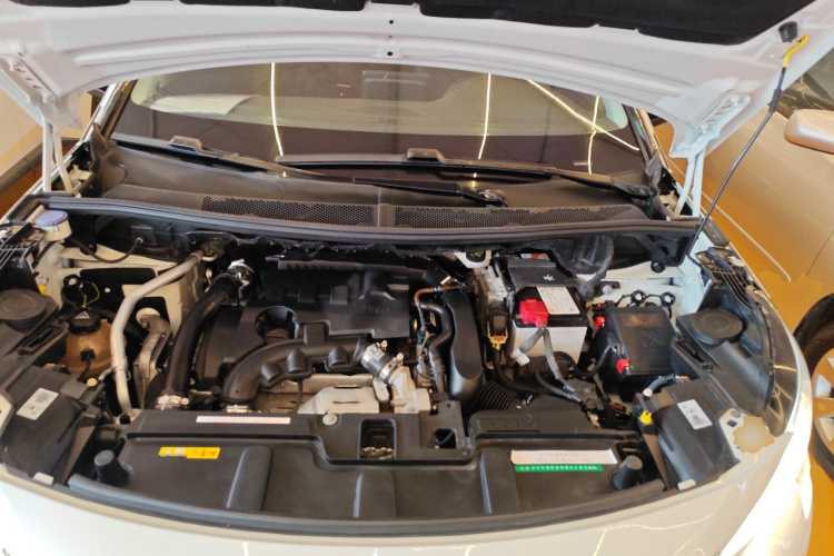 标致4008 2017款 350THP 精英版局部细节24