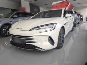 比亚迪 海豹07 DM-i 2025款 DM-i 1.5L 125km 豪华型