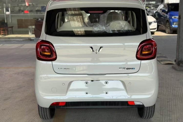 五菱汽车 宏光MINIEV 2025款 四门版 进阶款车身外观6004