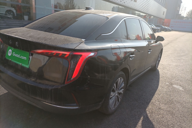 红旗E-QM5 2022款 431km 充电乐享版车身外观7