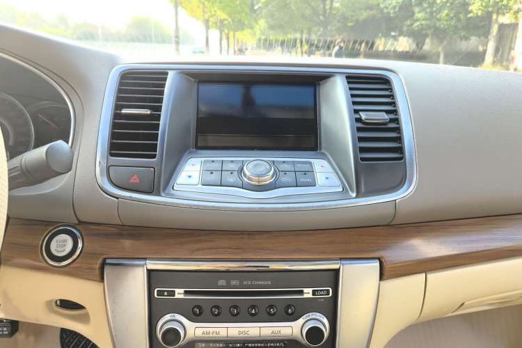 日产 天籁 2011款 2.5L XL领先版中控内饰7004