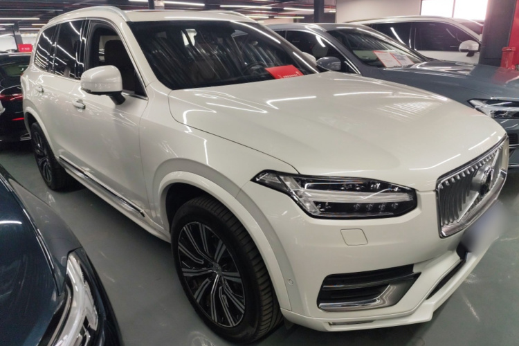 沃尔沃XC90 2021款 B6 智雅豪华版 7座车身外观3