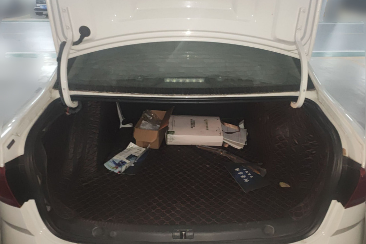 大众 朗逸 2017款 1.6L 手动风尚版中控内饰23