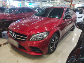 奔驰C级 2019款 C 260 运动版