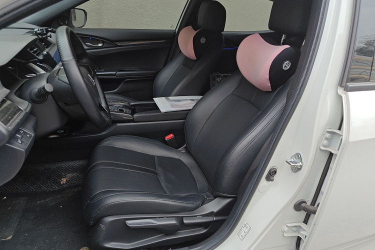 本田 思域 2021款 HATCHBACK 220TURBO CVT新锐控中控内饰19