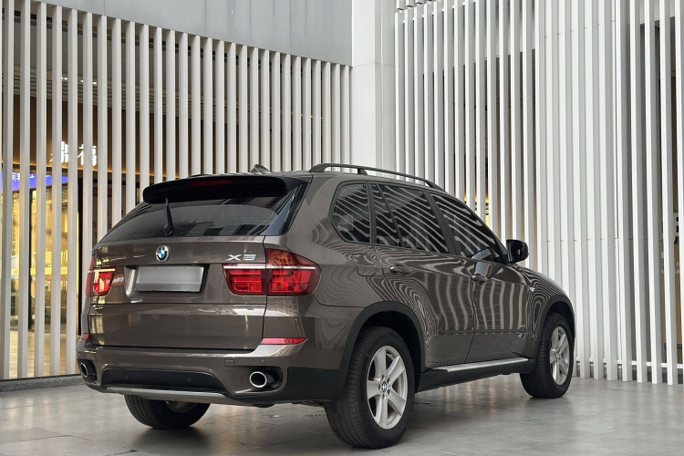 宝马X5(进口) 2013款 xDrive35i 领先型车身外观6004