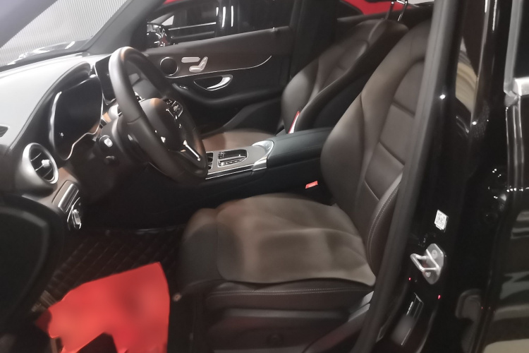 奔驰GLC 2022款 改款二 GLC 260 L 4MATIC 豪华型局部细节19