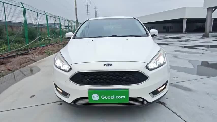 福特 福克斯 2015款 两厢 1.6L 自动风尚型实拍1