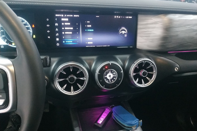 坦克300 2021款 越野版 2.0T 征服者局部细节16