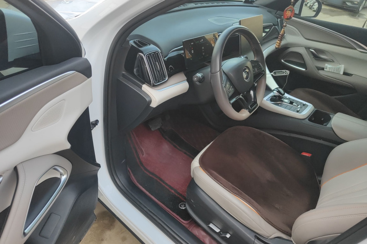 比亚迪 宋Pro新能源 2024款 荣耀版 DM-i 71KM领航型中控内饰20