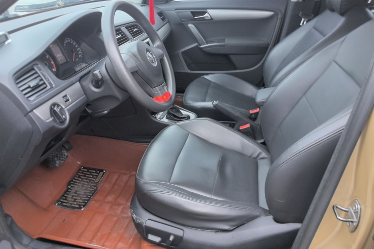 大众 朗逸 2013款 改款经典 1.6L 自动风尚版中控内饰19