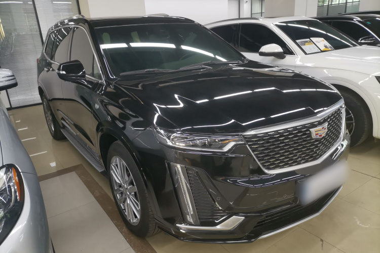 凯迪拉克XT6 2021款 2.0T 六座两驱豪华型车身外观3