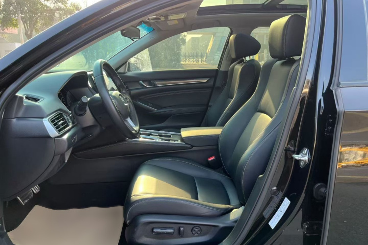 本田 雅阁 2022款 260TURBO 幻夜·尊贵版局部细节19