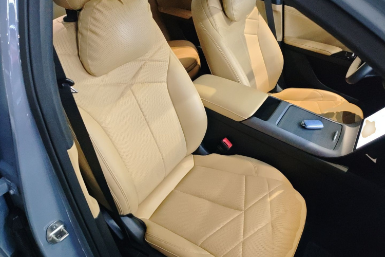 吉利银河 银河L6 2024款 125km PLUS 龙腾版局部细节41