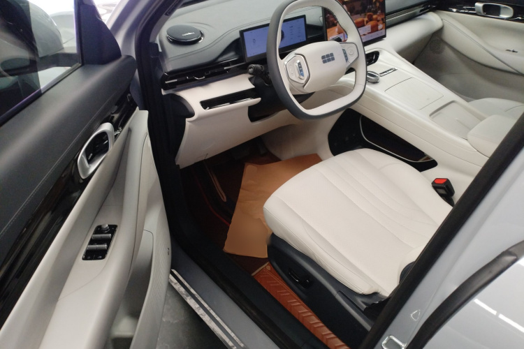 吉利银河 银河E5 2024款 440km 探索版中控内饰20