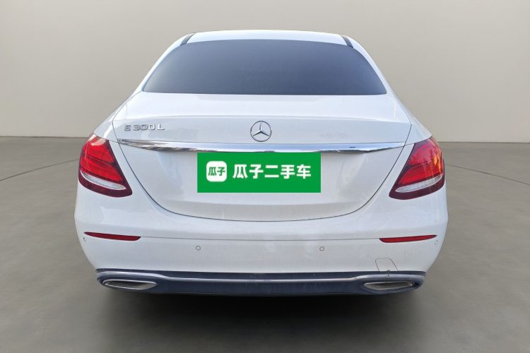 奔驰E级 2019款 E 260 L车身外观6