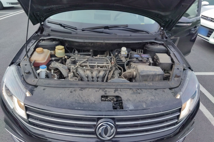 东风风行 景逸S50 2017款 1.5L 手动尊享型机舱底盘24