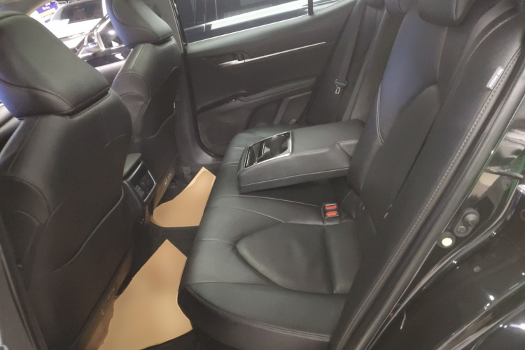 丰田 凯美瑞 2023款 双擎 2.5HG 豪华版中控内饰21