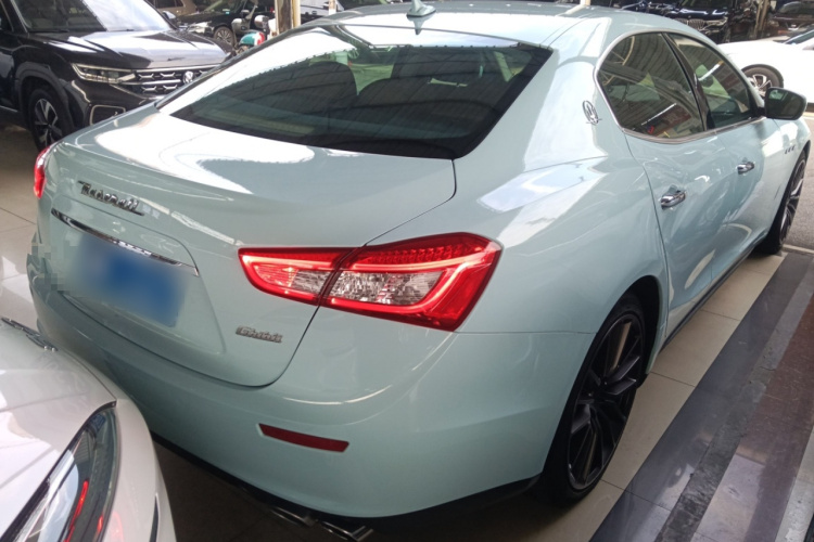 玛莎拉蒂 Ghibli 2017款 3.0T 标准版车身外观7