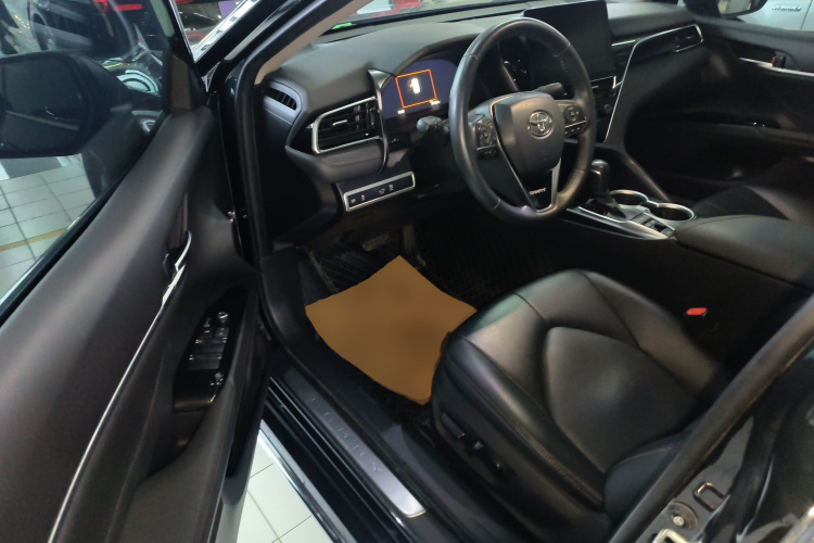 丰田 凯美瑞 2023款 双擎 2.5HG 豪华版中控内饰20