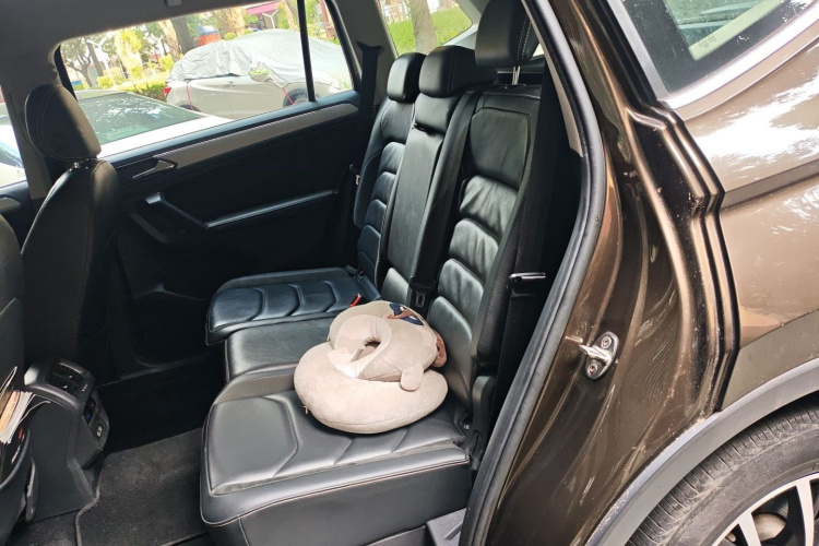 大众 途观L 2018款 330TSI 自动两驱舒适版中控内饰21