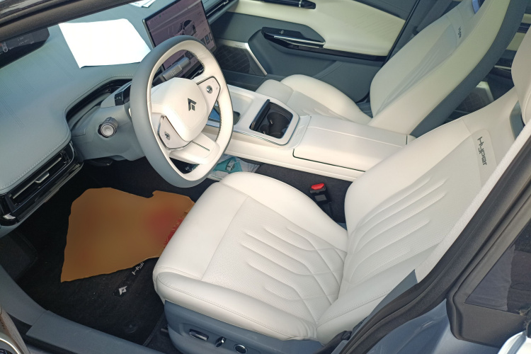 昊铂GT 2023款 710后驱超充版中控内饰19