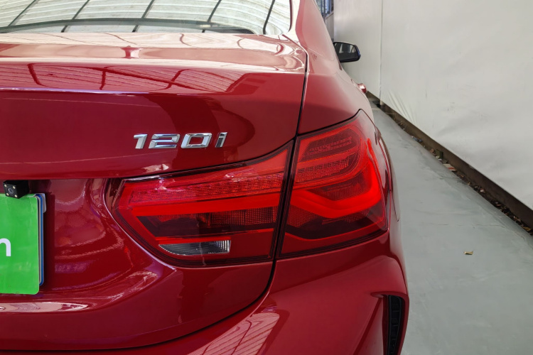 宝马1系 2020款 120i M运动套装车身外观6011