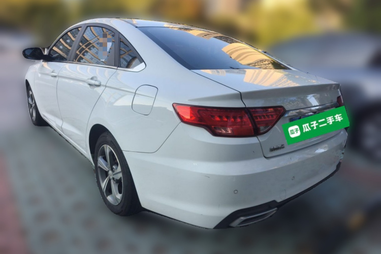 吉利汽车 帝豪GL 2018款 1.8L DCT精英智联型车身外观5