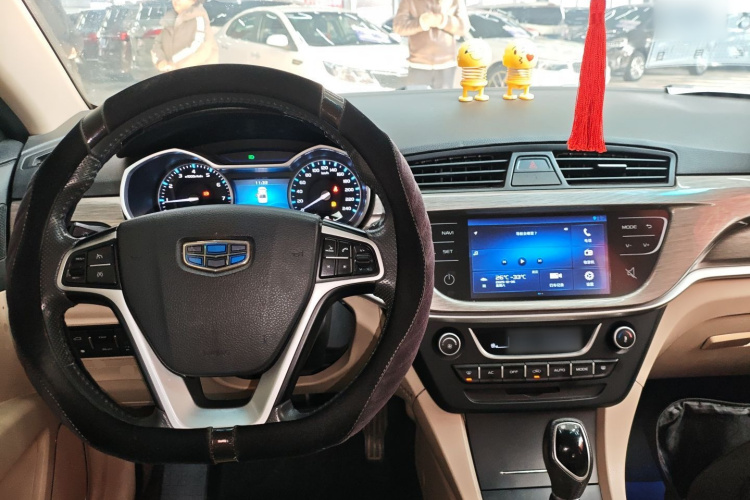 吉利汽车 帝豪 2016款 三厢 1.5L CVT豪华型中控内饰12