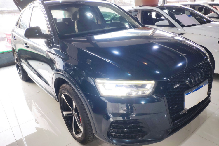 奥迪Q3 2018款 30周年年型 30 TFSI 时尚型车身外观3