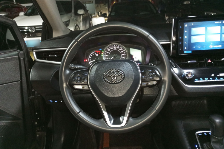 丰田 卡罗拉 2021款 1.2T S-CVT 运动版中控内饰13