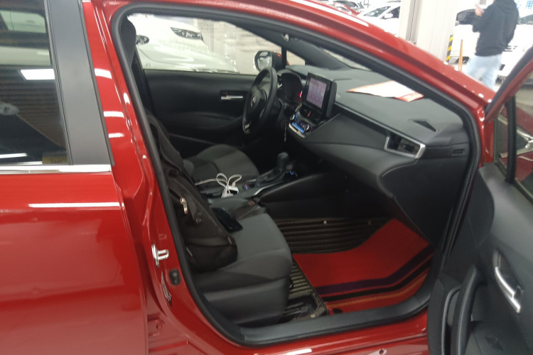 丰田 雷凌 2021款 TNGA 1.5L CVT进取版局部细节41