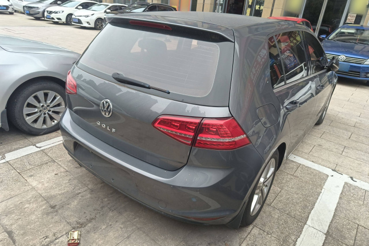 大众 高尔夫 2014款 1.4TSI 自动舒适型车身外观7