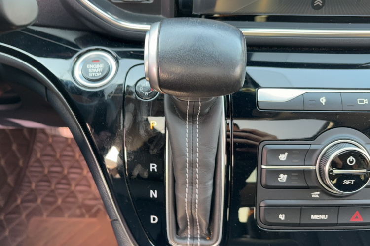 广汽传祺 传祺M8 2019款 320T 至尊版局部细节18