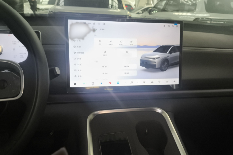 零跑汽车 零跑C16 2026款 增程 280激光雷达智尊版 5座局部细节16