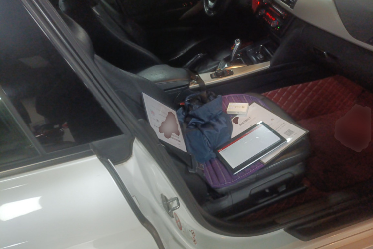 宝马3系GT 2013款 320i 领先型局部细节41